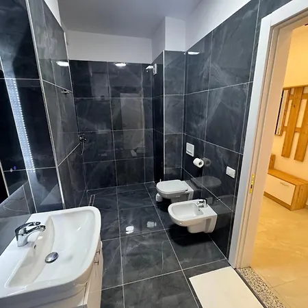 Diamond Care Appartement Tirana